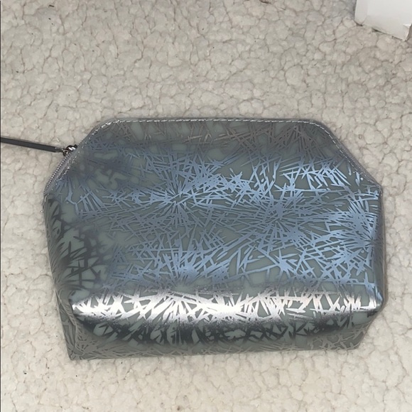 COPY - COPY - Mac makeup bag ( new - Picture 1 of 5